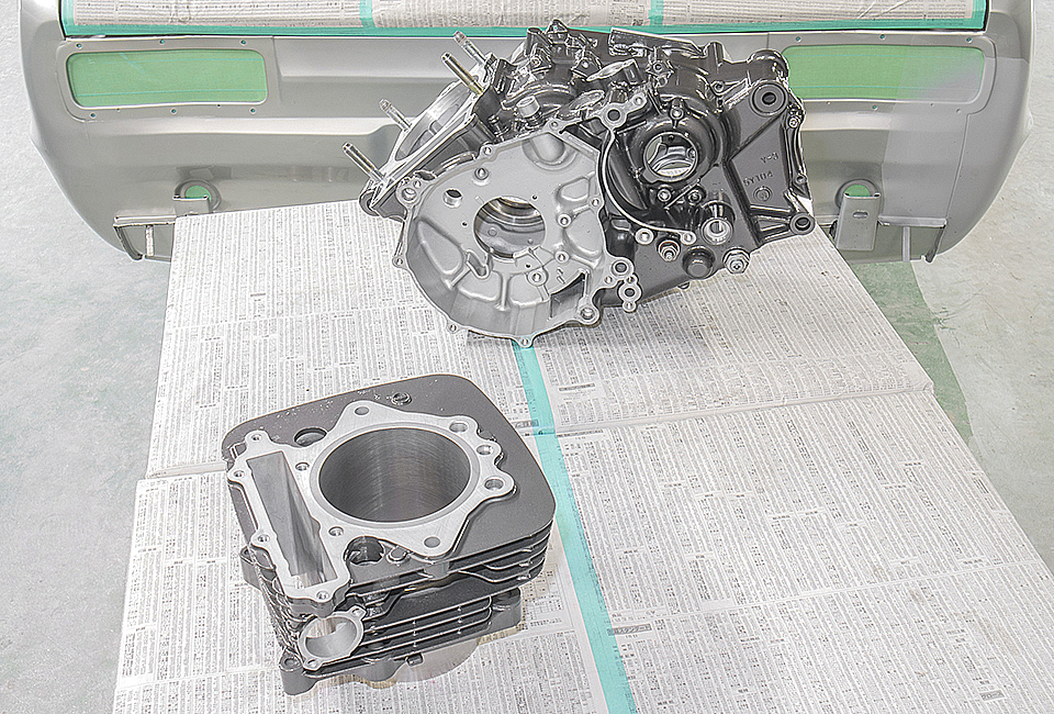 SRX400！シリンダー､クランクケース塗装！！ 完了