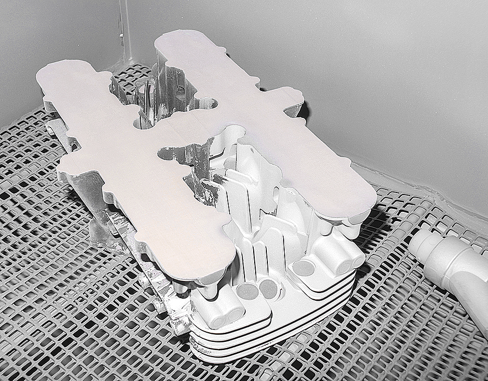 Z400FX エンジン塗装 ブラスト処理！！