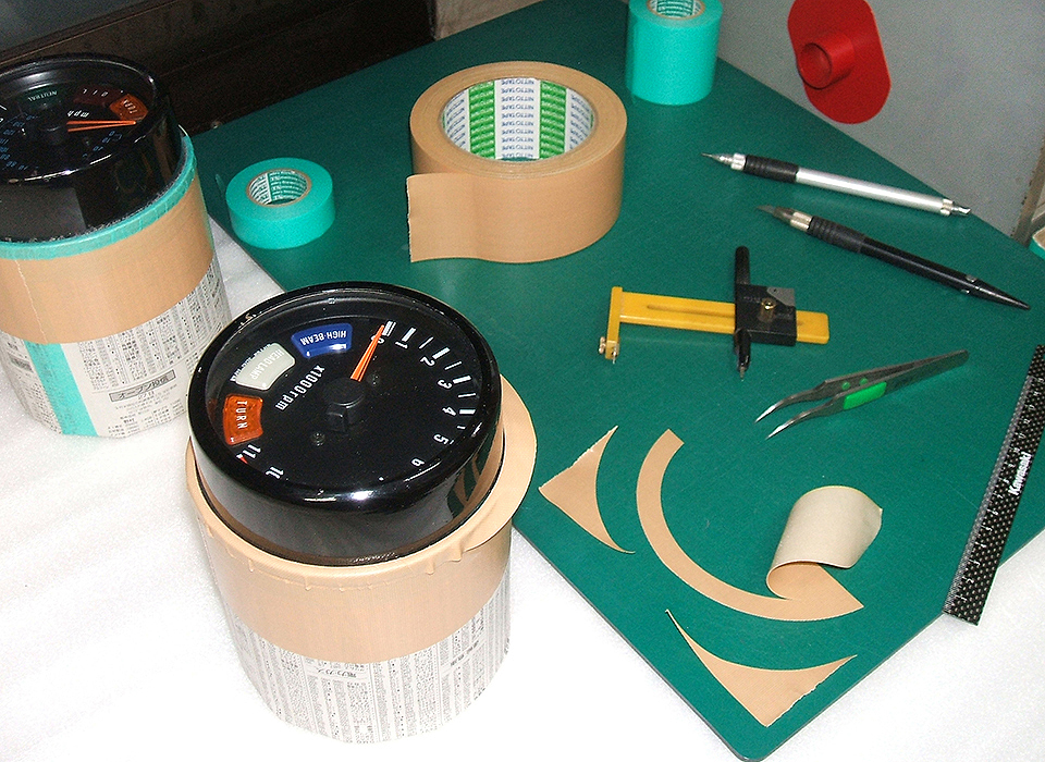 Z1000J1！メーター塗装！！ 3